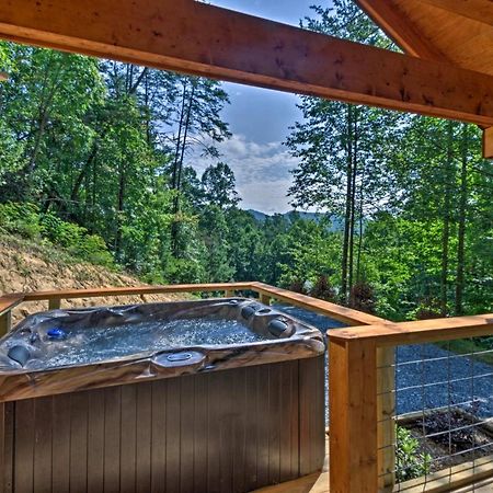 Bryson City Studio With Hot Tub - Near Nantahala! Екстериор снимка
