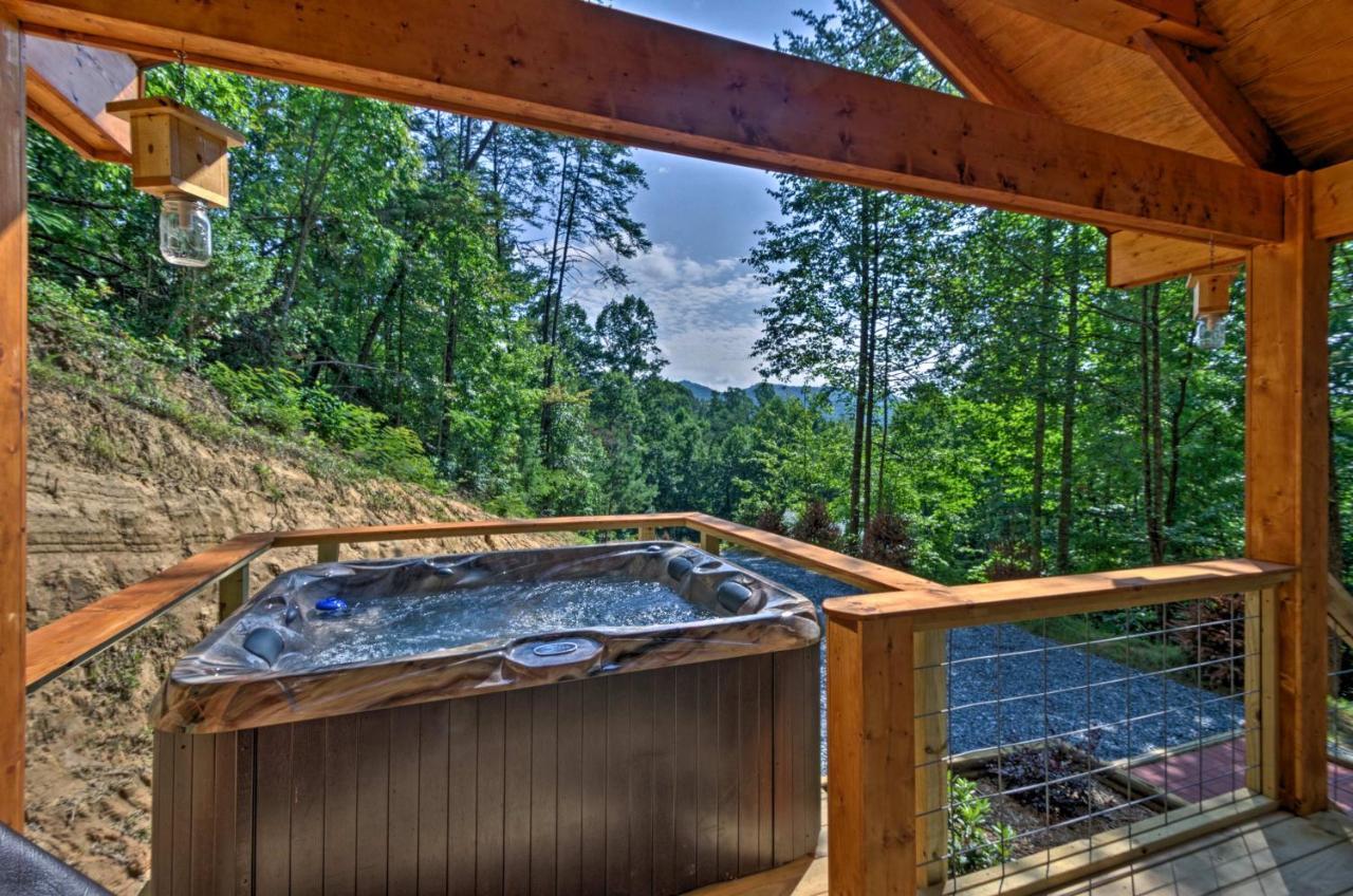 Bryson City Studio With Hot Tub - Near Nantahala! Екстериор снимка
