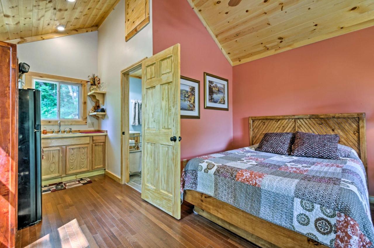 Bryson City Studio With Hot Tub - Near Nantahala! Екстериор снимка