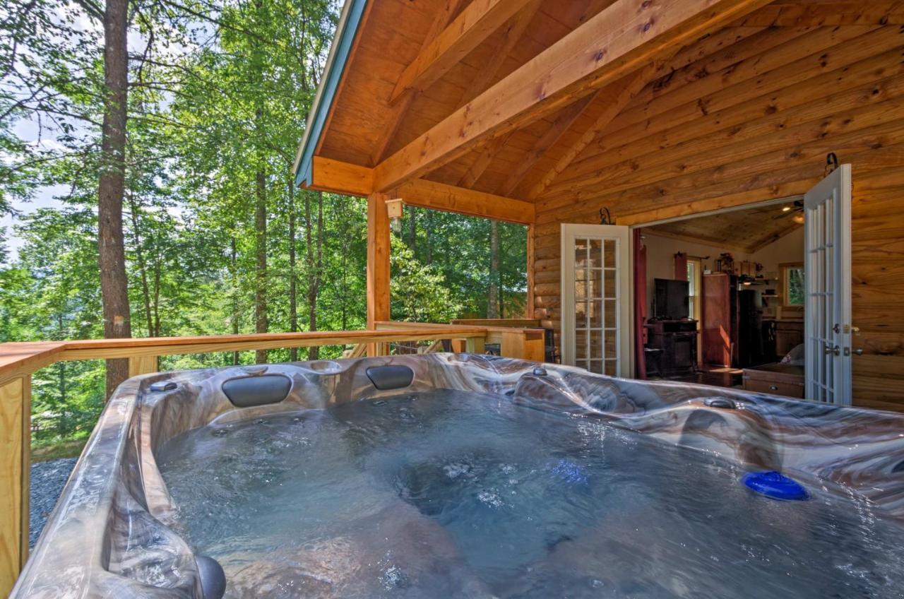 Bryson City Studio With Hot Tub - Near Nantahala! Екстериор снимка