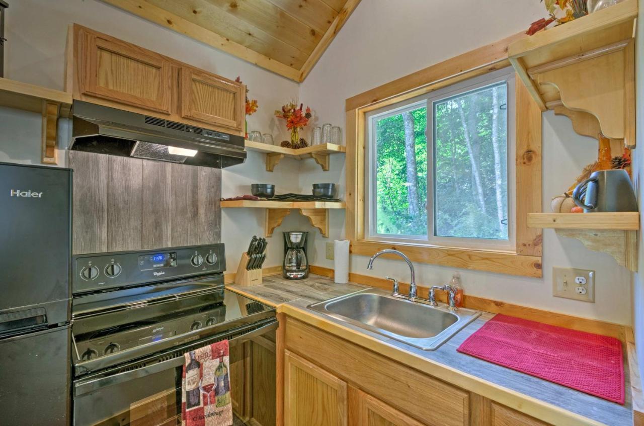 Bryson City Studio With Hot Tub - Near Nantahala! Екстериор снимка